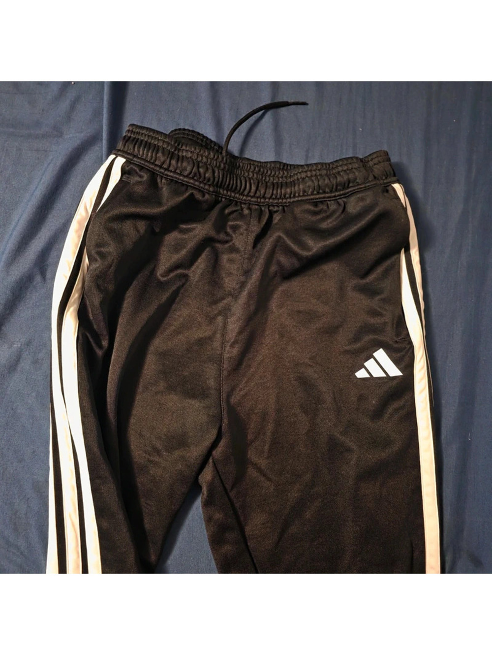 Youth XL / Women's small Adidas Warm-ups